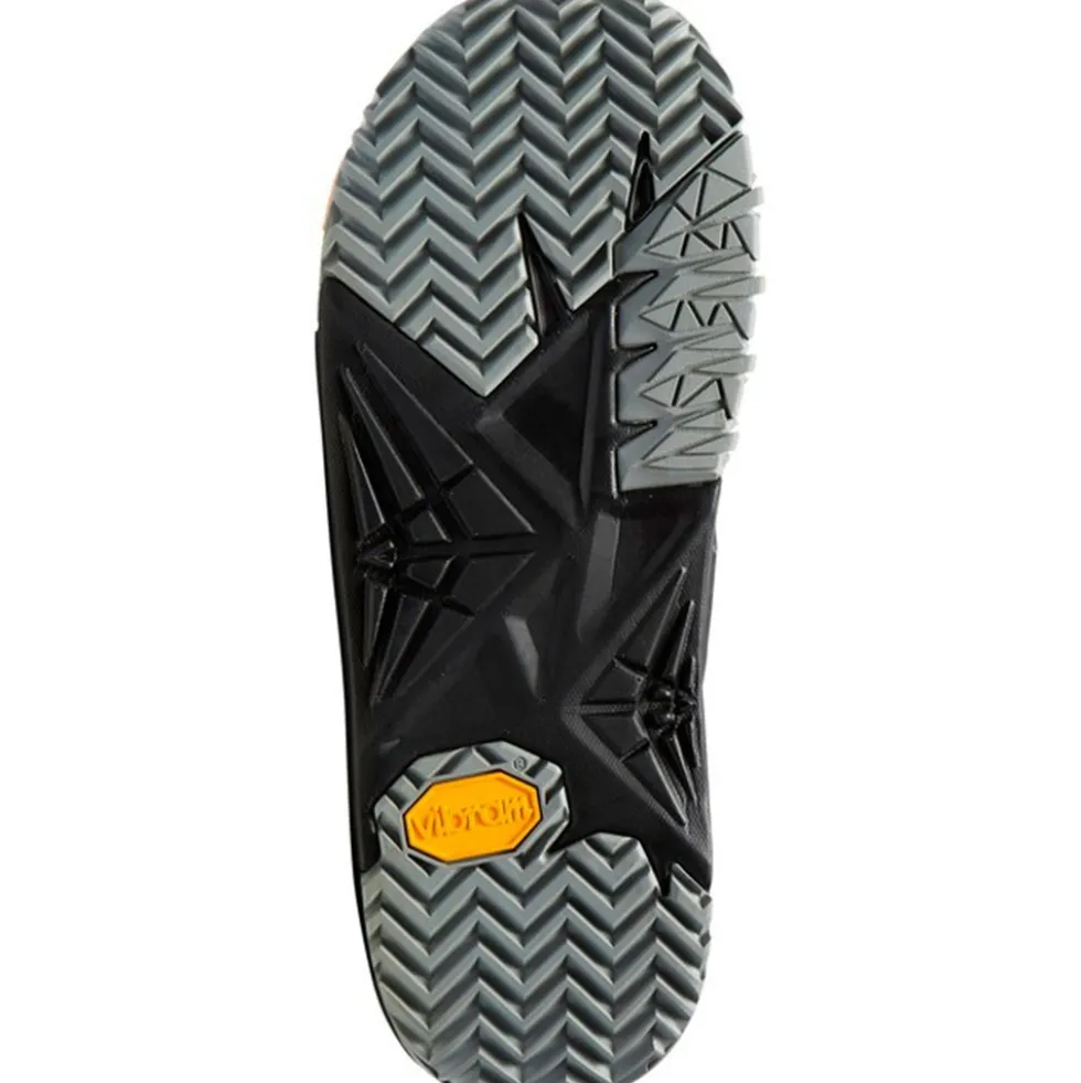 DC Judge Snowboard Boots