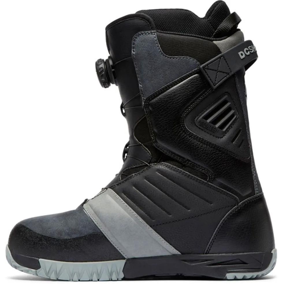 DC Judge Snowboard Boots