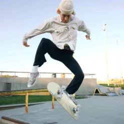 NKX Adventure Skateboard