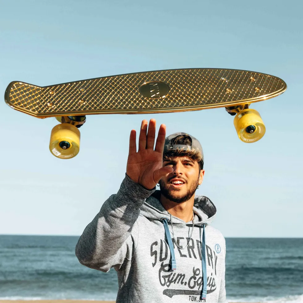 NKX Deluxe Skateboard 22"