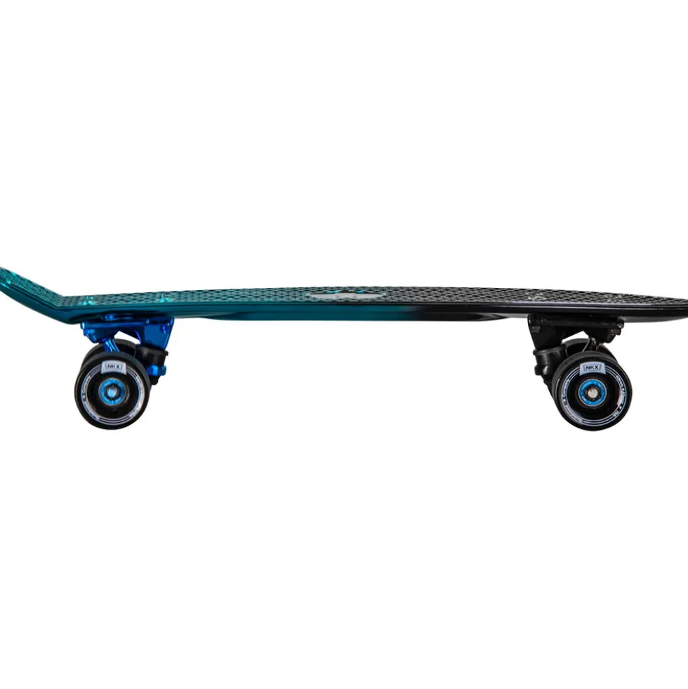 NKX Deluxe Skateboard 22"