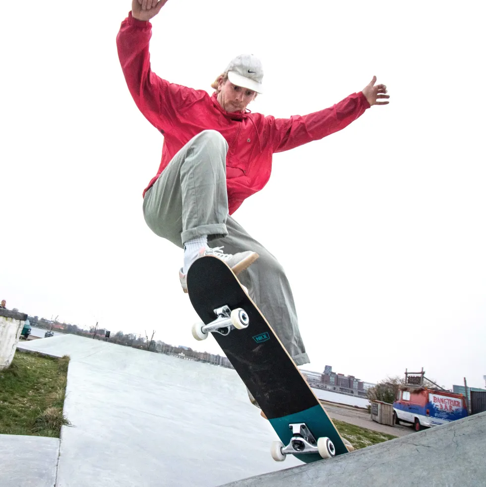 NKX Progression Skateboard