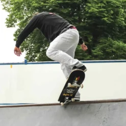 NKX Rasta Royal Skateboard