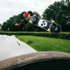 NKX Skate or Die Skateboard