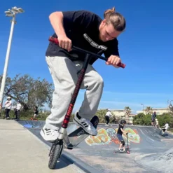 Story Dirt Freestyle Scooter