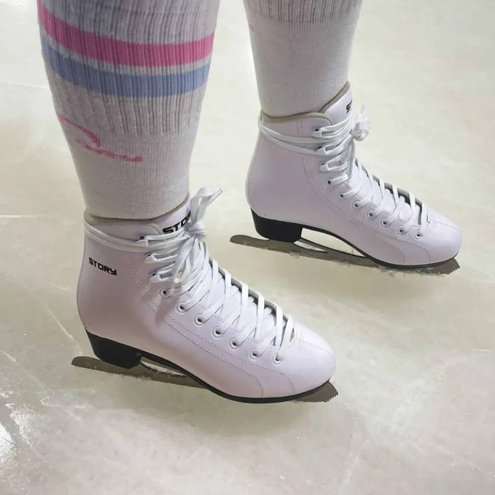 Story Dream White Figure Skates