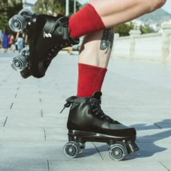 Story Duster Quad Roller Skates