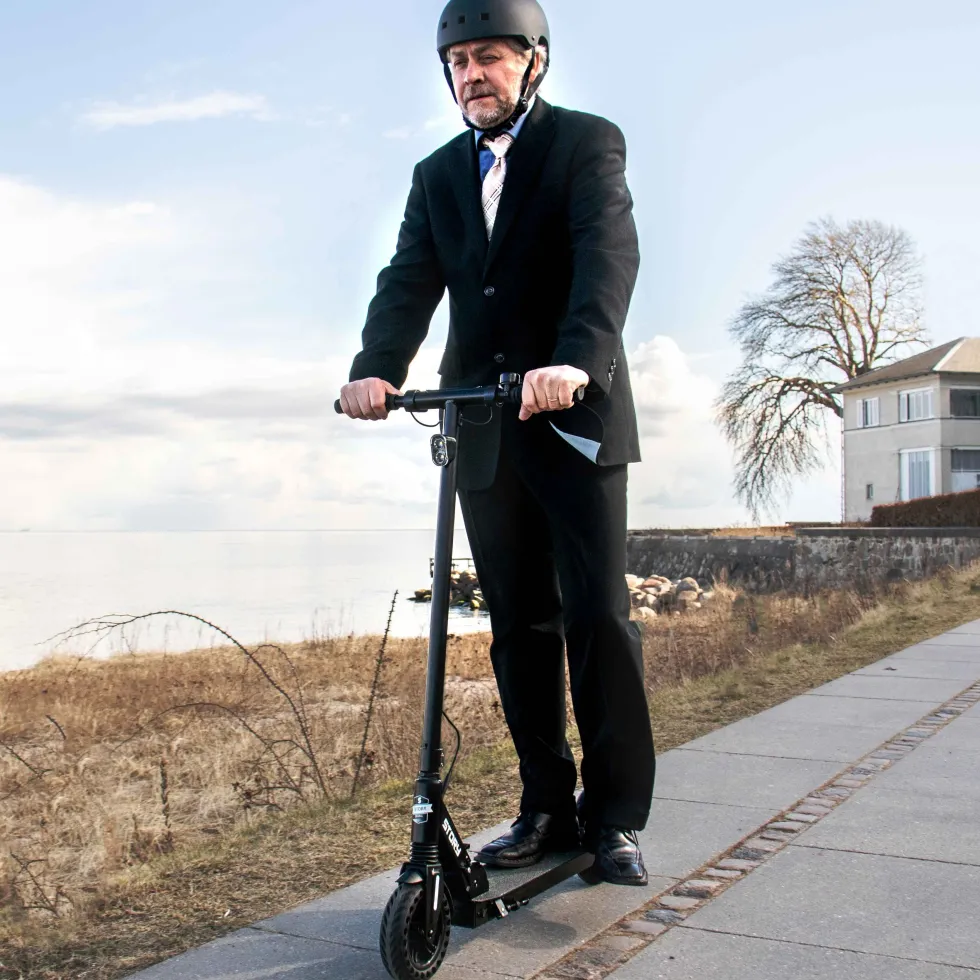 Story E-Motion Electric Scooter