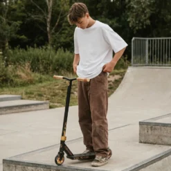 Story High Roller Air Stunt Scooter – Built for Tricks