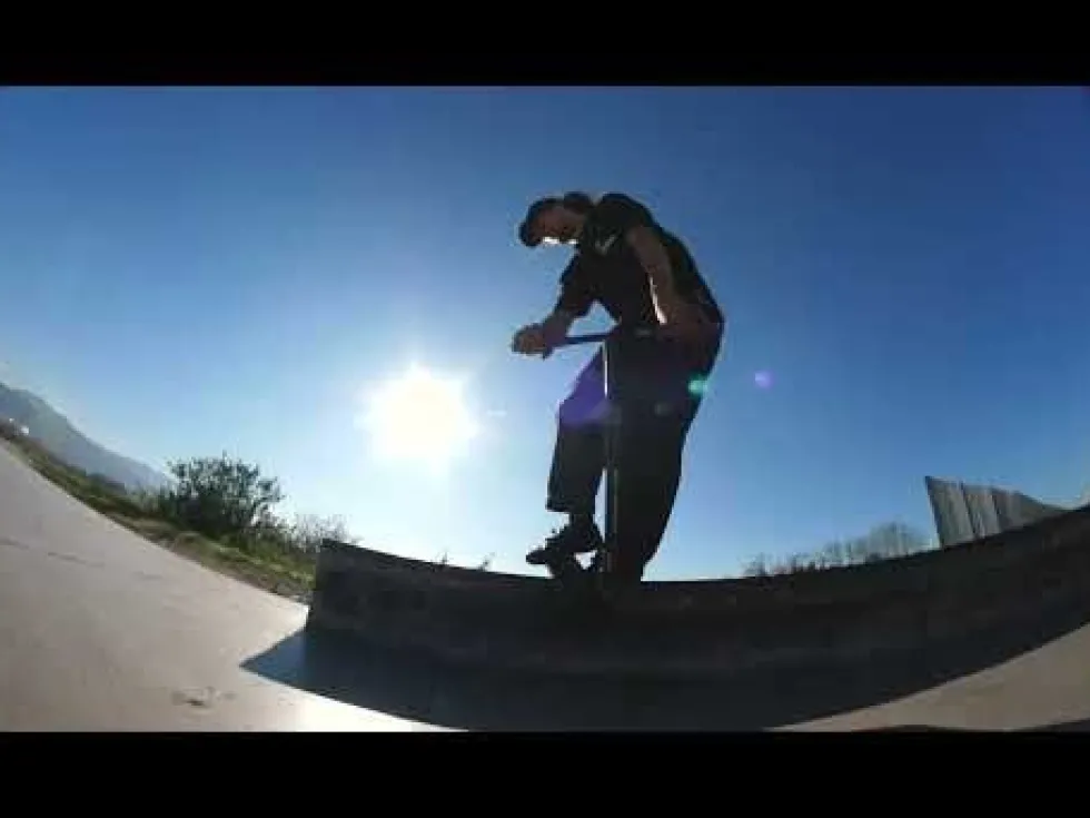 Story High Roller Street Pro Scooter
