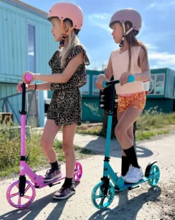 Story Lux commuter scooter - foldable Danish design