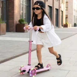 Story MoveLite kids scooter – 3-wheel scooter with LED