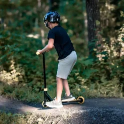 Story Outlaw Pro Scooter