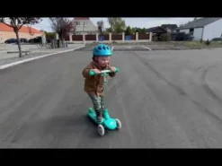 Story Party 3-wheel LED Kids Scooter