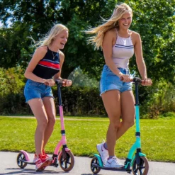 Story Retro Ride Foldable Kick Scooter