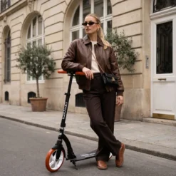 Story Retro Ride Foldable Kick Scooter