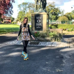Story Retro Western Roller Skates