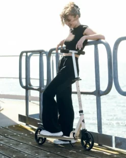 Story Swift Foldable Kick Scooter