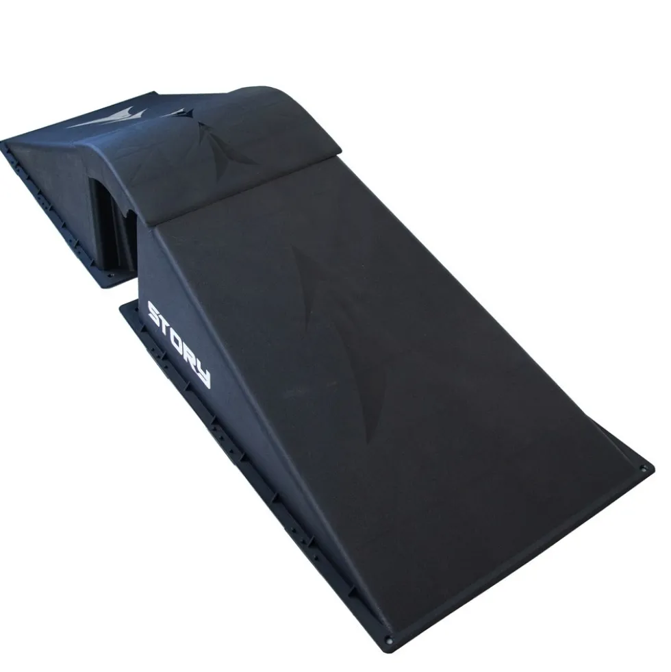 Story 2-Way Skate Ramp