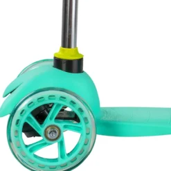 Story 3 wheel Drive Scooter