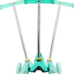 Story 3 wheel Drive Scooter
